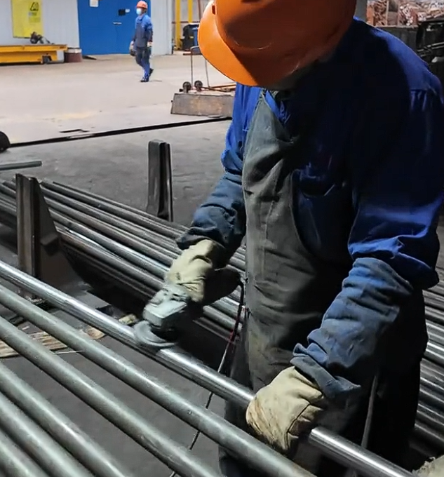 过度纪律、模糊规则与失效的计件工资：不锈钢工厂内的生产矛盾